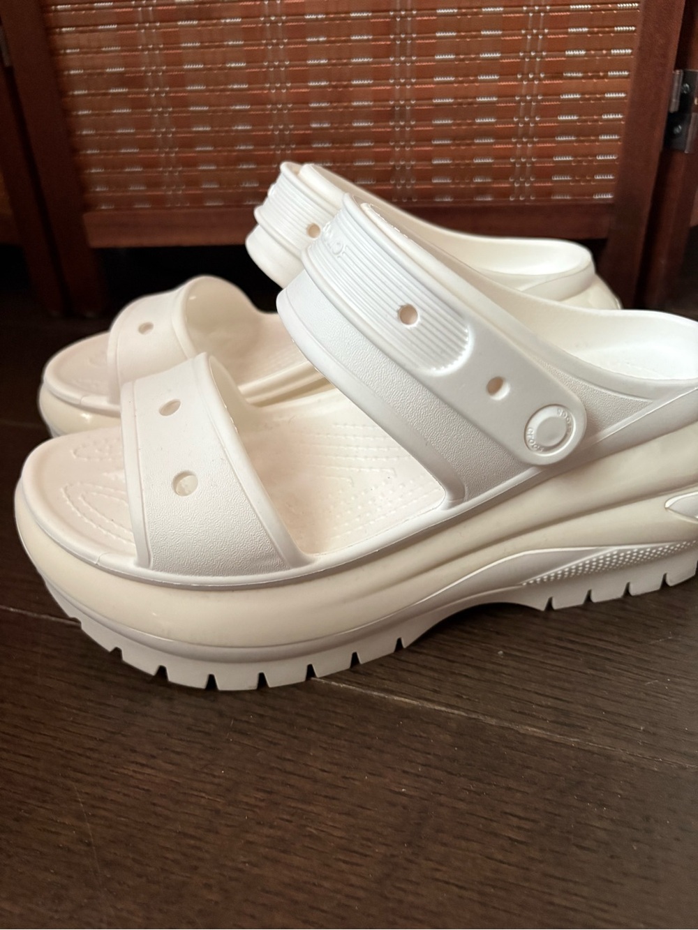 Crocs Mega Crush Platform Sandals